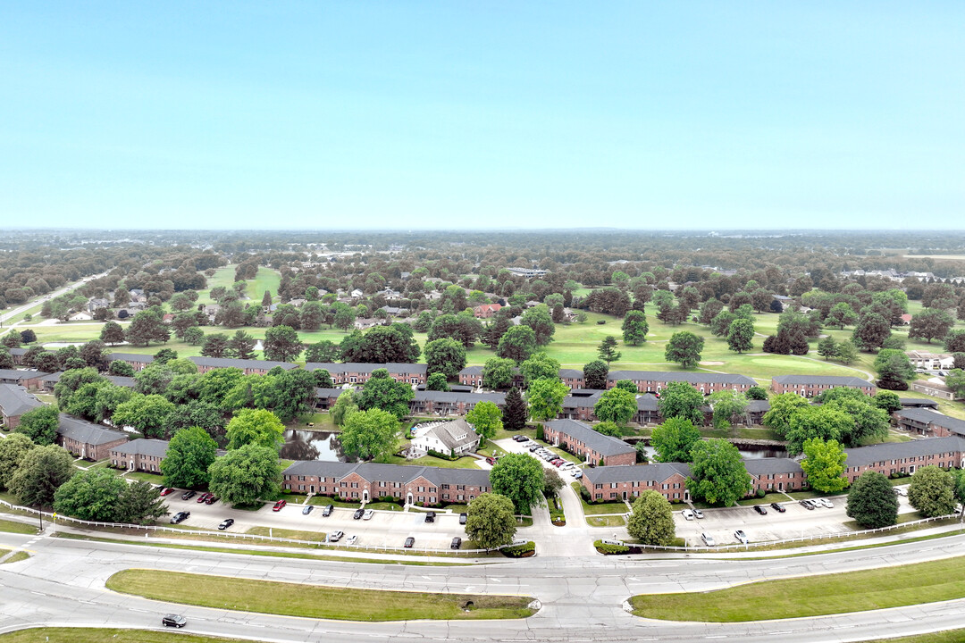 The Fairways at Valle Vista in Greenwood, IN - Foto de edificio