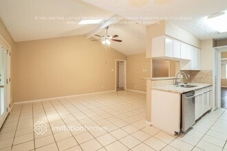 801 Newport Blvd in League City, TX - Building Photo - Building Photo
