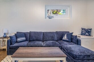 184 Grand Ave in Fox Lake, IL - Building Photo - Building Photo