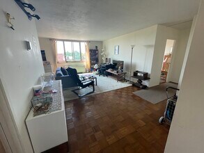 1 E University Pky, Unit 808 in Baltimore, MD - Building Photo - Building Photo