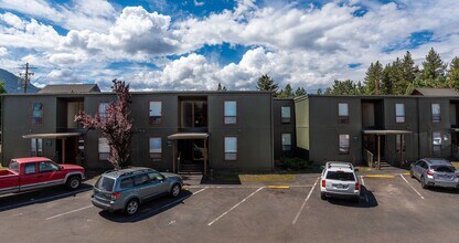 Affordable Living at Aspen Grove Apartments in Stateline, NV - Building Photo - Interior Photo