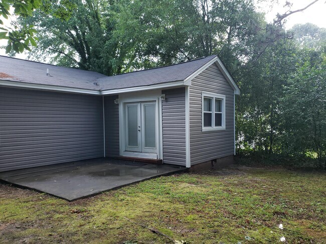 950 McKimmon Rd in Fayetteville, NC - Building Photo - Building Photo