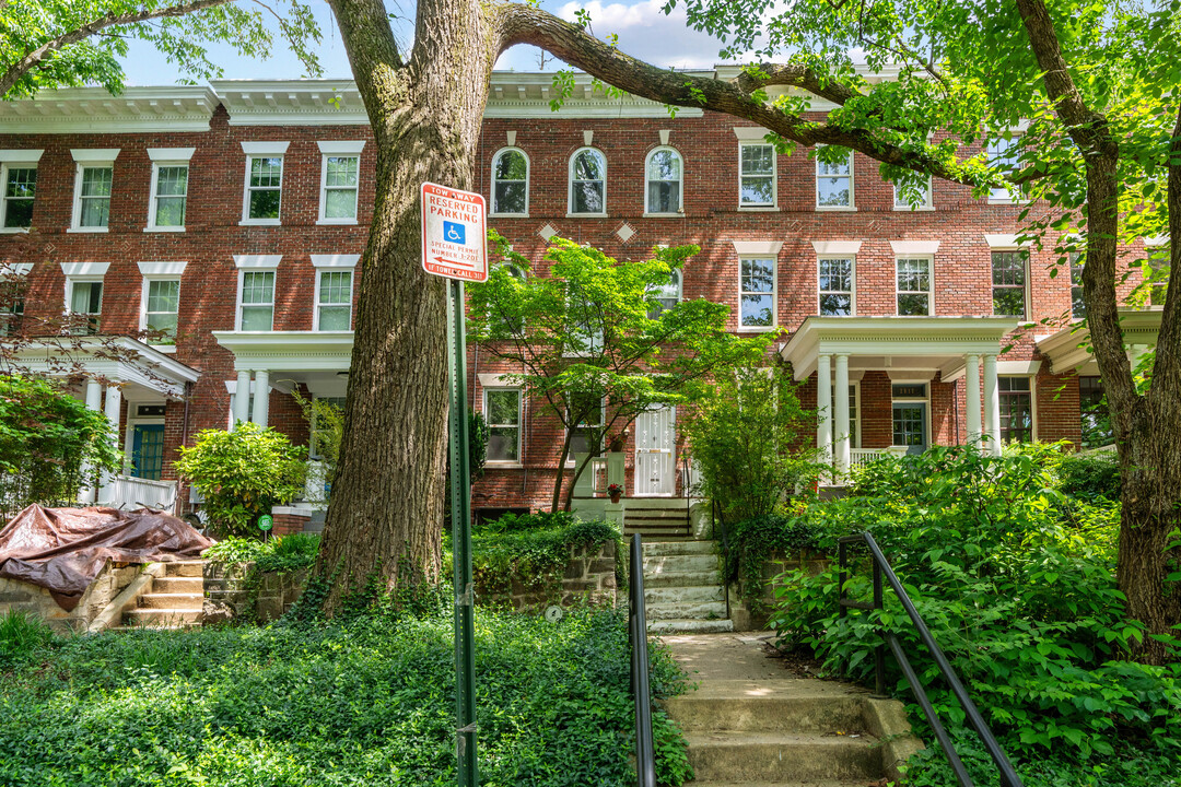 2019 Park Rd NW in Washington, DC - Building Photo