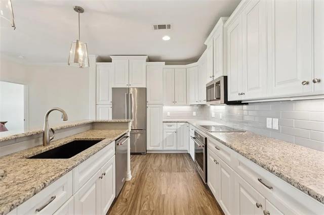2500 King Arthur Blvd in Lewisville, TX - Building Photo - Building Photo
