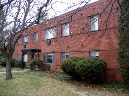 Linden Grove Apartments in South Euclid, OH - Foto de edificio - Building Photo