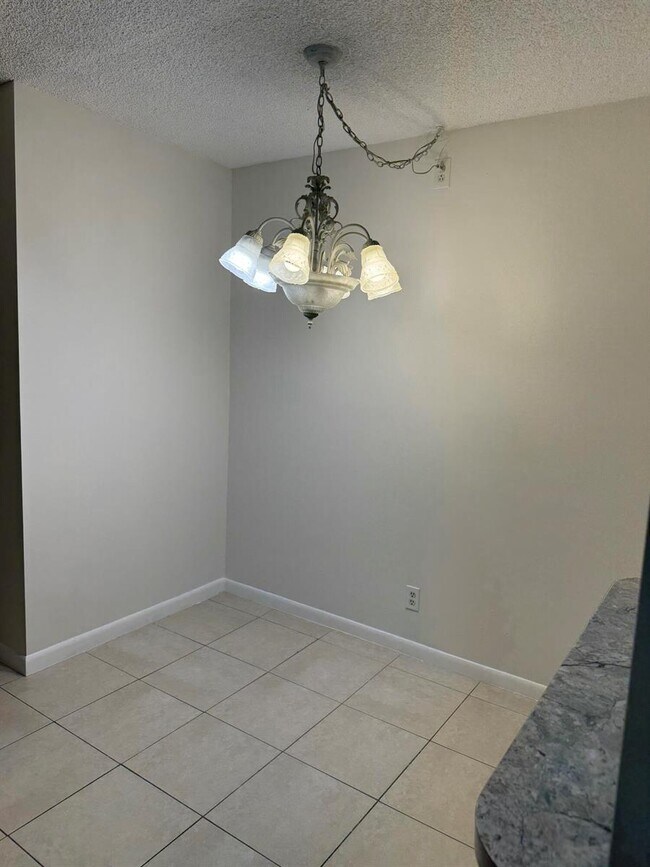 4961 Sable Pine Cir, Unit B1 in West Palm Beach, FL - Building Photo - Building Photo
