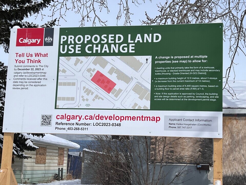 6424 Bowwood Dr NW in Calgary, AB - Building Photo