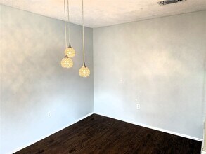 62 Evanston St in Houston, TX - Building Photo - Building Photo