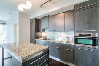 80 John St in Toronto, ON - Building Photo - Building Photo