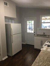 1405 Bob Harrison St in Austin, TX - Building Photo - Building Photo