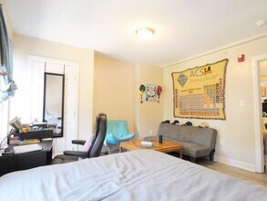 729 N 43rd St in Philadelphia, PA - Building Photo - Building Photo