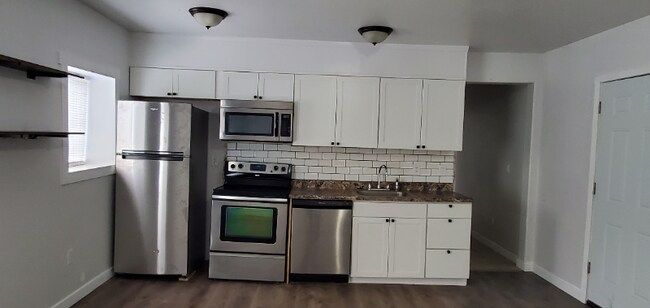 318 N St in Centralia, WA - Building Photo - Building Photo