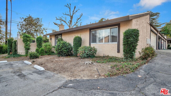 property at 263 E Sierra Madre Blvd