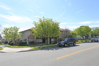 Walnut Square Apartments in Simi Valley, CA - Foto de edificio - Building Photo