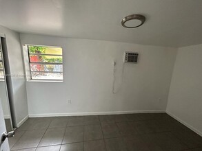 55 NE 69th St in Miami, FL - Building Photo - Building Photo