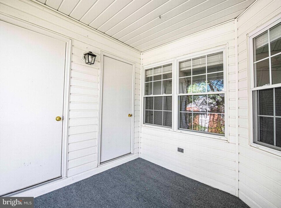 201 Burkwood Ct in Bel Air, MD - Building Photo