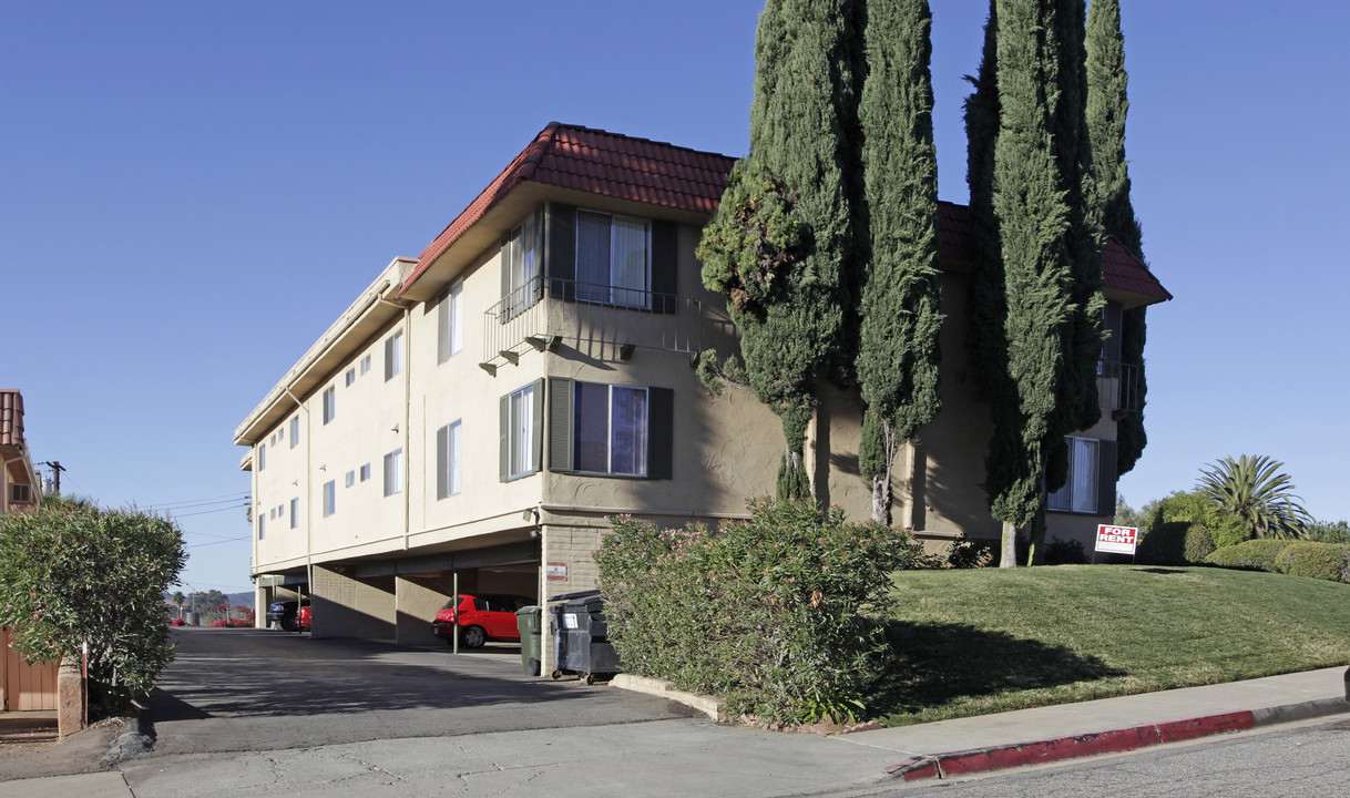 Loma Vista Apartments in Escondido, CA - Foto de edificio