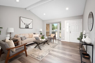 2506 England Town Rd in St. Louis, MO - Building Photo - Building Photo