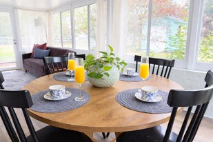 1905 E Hatton St in Pensacola, FL - Building Photo