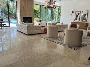 16815 Bajio Rd in Encino, CA - Building Photo - Building Photo