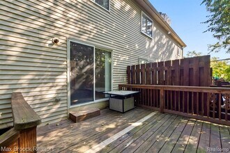 1823 Torquay Ave in Royal Oak, MI - Building Photo - Building Photo