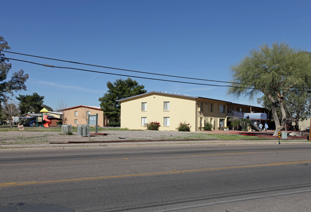 Menlo Park Apartments in Tucson, AZ - Building Photo