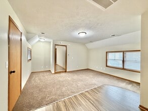 167 S Jackson St in Janesville, WI - Building Photo - Building Photo