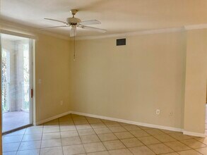 6559 Emerald Dunes Dr in Royal Palm Beach, FL - Building Photo - Building Photo