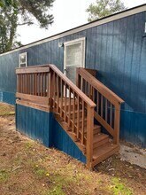 231 Fryer St in Conroe, TX - Foto de edificio - Building Photo