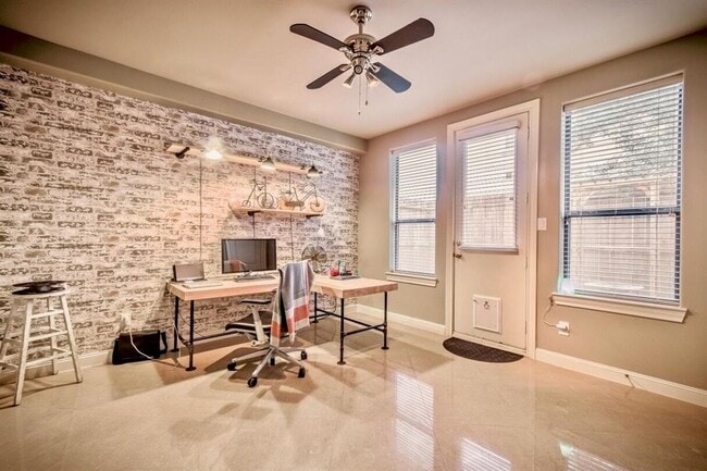 property at 2821 Sherwin St