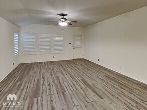 4611 Echo Lake Dr in San Antonio, TX - Building Photo - Building Photo