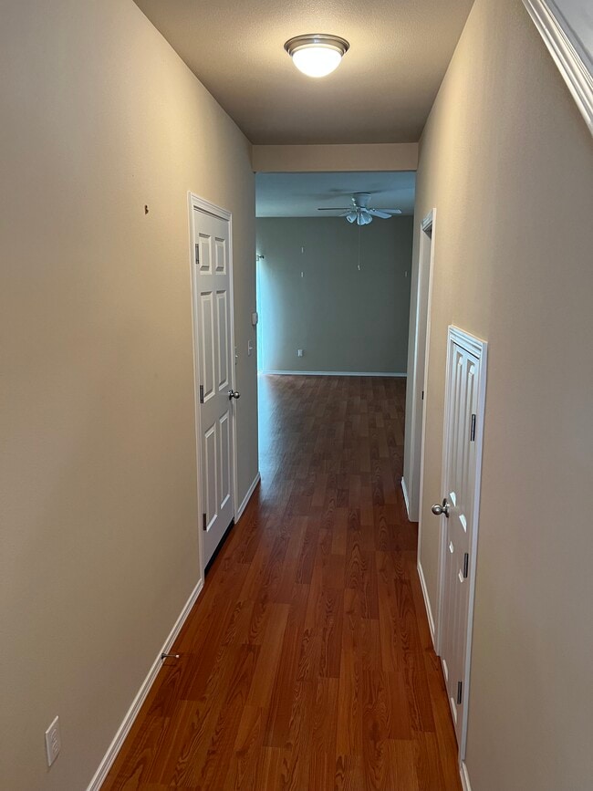245 NE Miramar Cir in Bremerton, WA - Building Photo - Building Photo