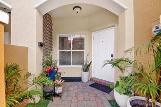 173 Lake Monterey Cir in Boynton Beach, FL - Building Photo - Building Photo