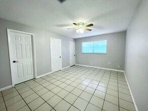 512 Holly Dr in Palm Beach Gardens, FL - Building Photo - Building Photo