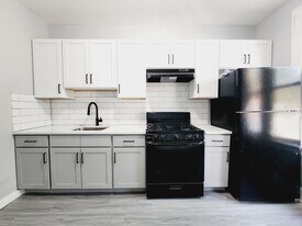 230 Grant Ave, Unit 2 in Jersey City, NJ - Building Photo