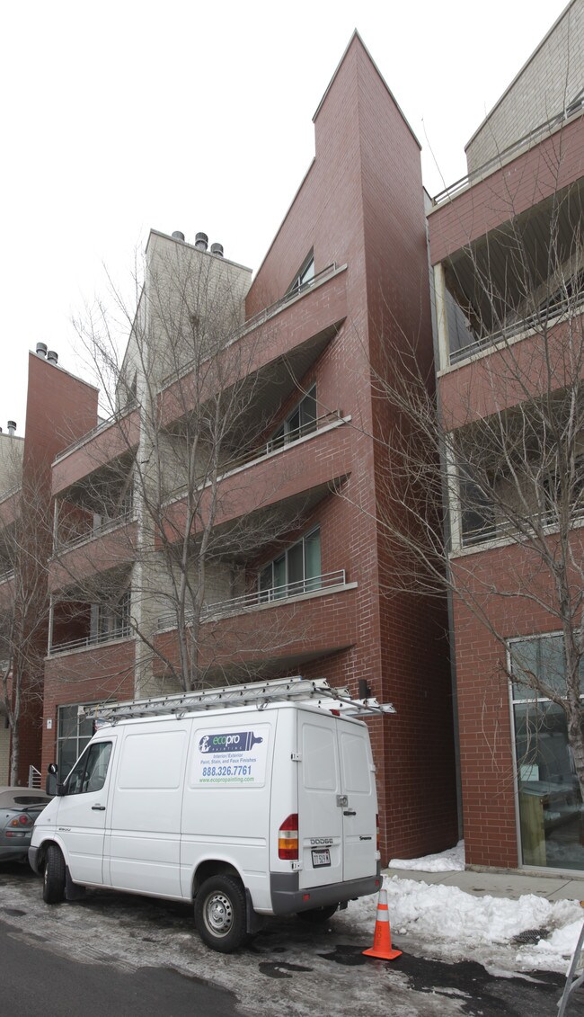 1642 N Bosworth Ave in Chicago, IL - Building Photo - Building Photo