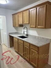 992 W Oak St in Stephenville, TX - Building Photo - Building Photo