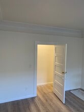 137 E 31st St, Unit 139 in Los Angeles, CA - Building Photo - Building Photo