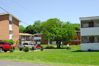 Blue Manor in Middletown, NY - Foto de edificio - Building Photo