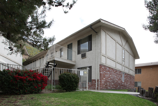 Waring Garden in San Diego, CA - Building Photo - Building Photo