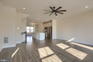 1 Taube Ct in Owings Mills, MD - Building Photo