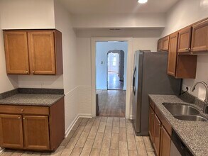 2737 W Lunt Ave in Chicago, IL - Building Photo - Building Photo