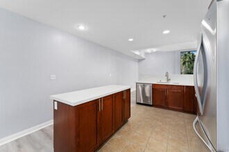 253 Tenth Ave in San Diego, CA - Building Photo - Building Photo