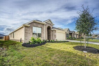 3719 McCrary Falls Wy in Richmond, TX - Building Photo - Building Photo