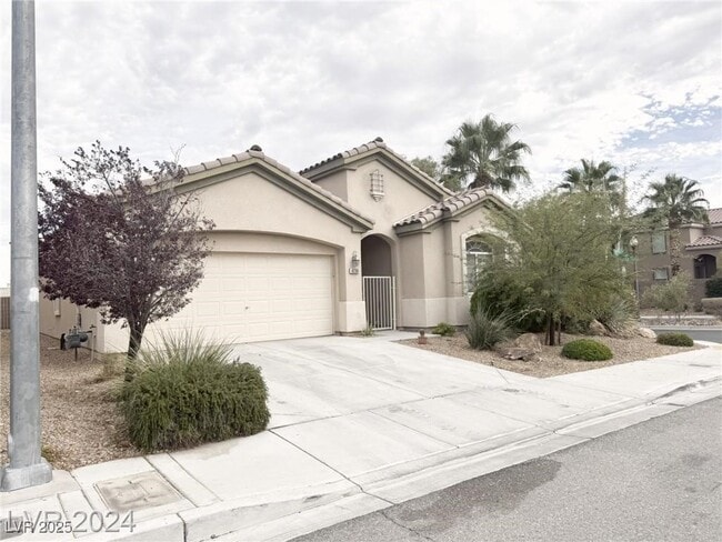 8296 S Monte Cristo Way in Las Vegas, NV - Building Photo - Building Photo