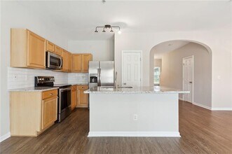 372 Azalea Cir in Cumming, GA - Building Photo - Building Photo