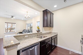 917 Campbell St in South Plainfield, NJ - Building Photo - Building Photo