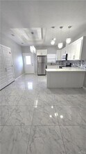 919 N Blair Ave, Unit 4 in Edinburg, TX - Building Photo - Building Photo