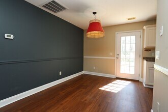 343 Longwood Dr in Statesboro, GA - Building Photo - Building Photo
