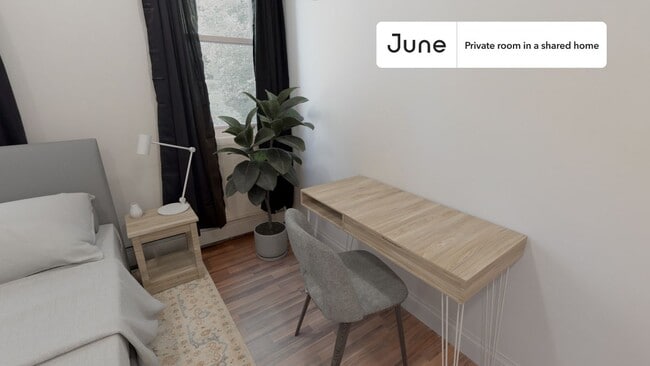 Private bedroom in 4 bed/1 bath Home in Brooklyn, NY - Building Photo - Building Photo